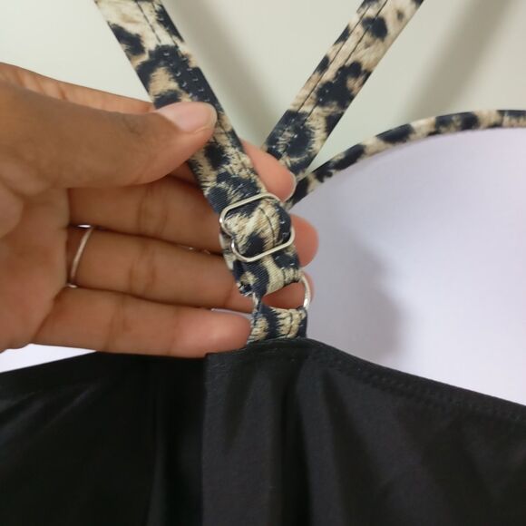 Swimsuit Women's One-Piece , Size M, Black And Animal Print NEW - Picture 5 of 12